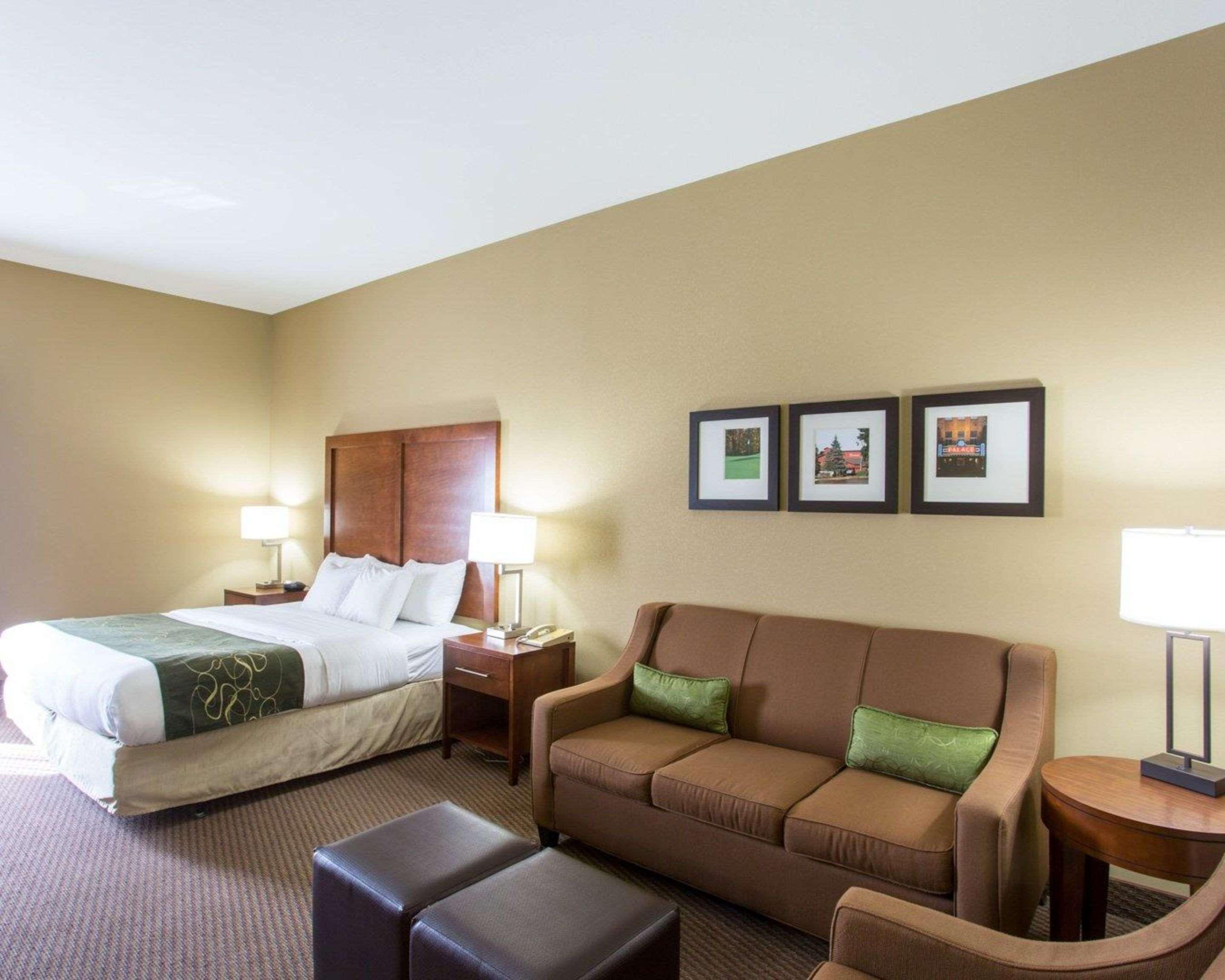 Comfort Suites Crossville Exterior photo