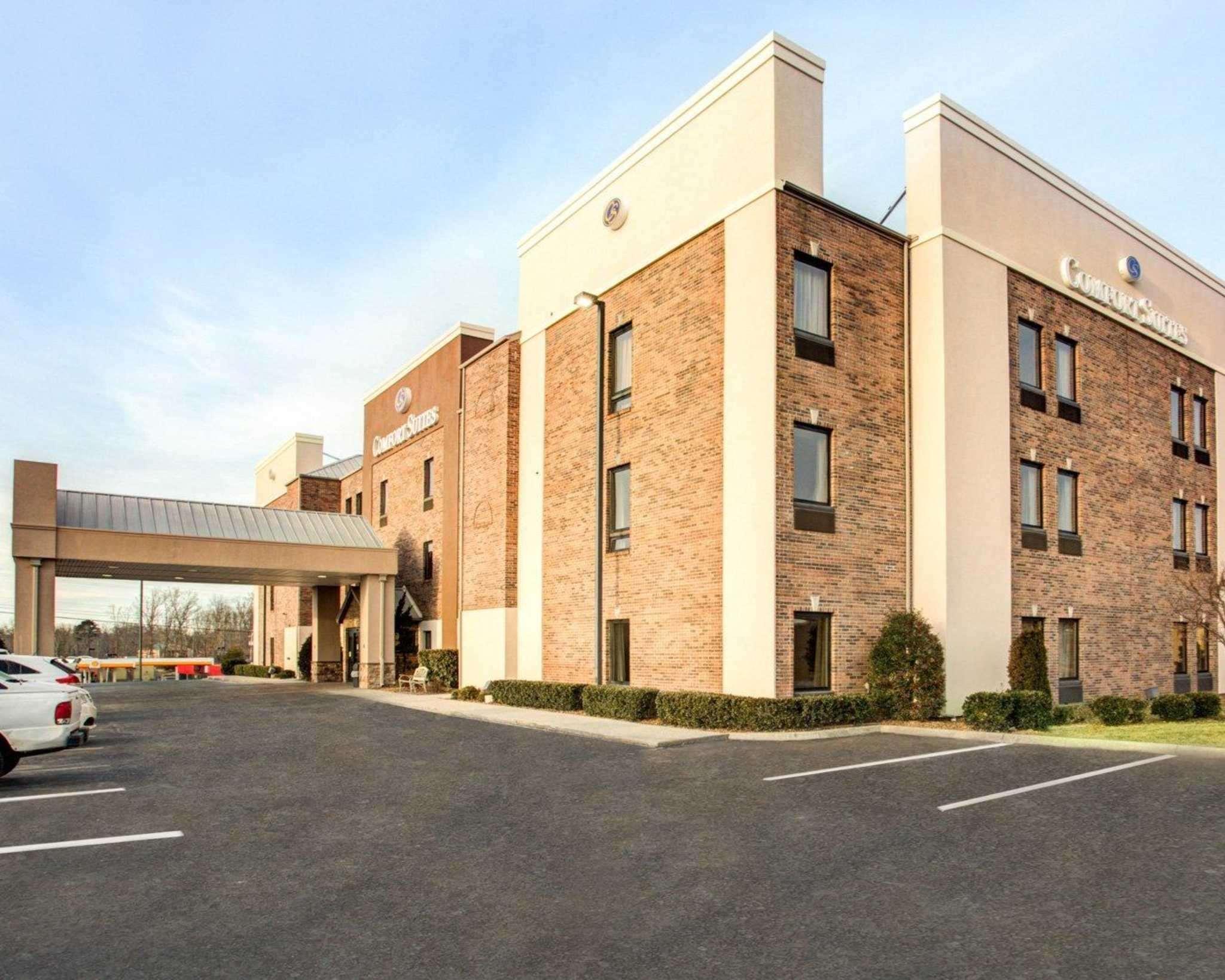 Comfort Suites Crossville Exterior photo