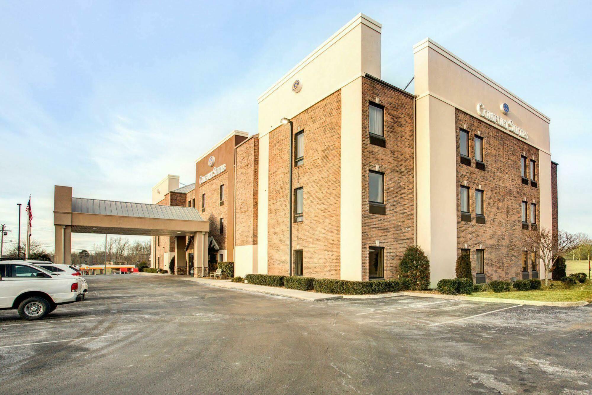 Comfort Suites Crossville Exterior photo